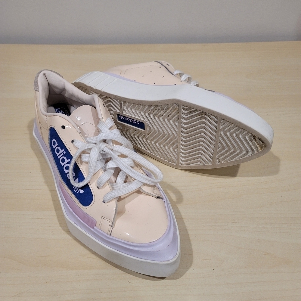 Sz 8 adidas Originals Hypersleek Platform Sole  Sneaker